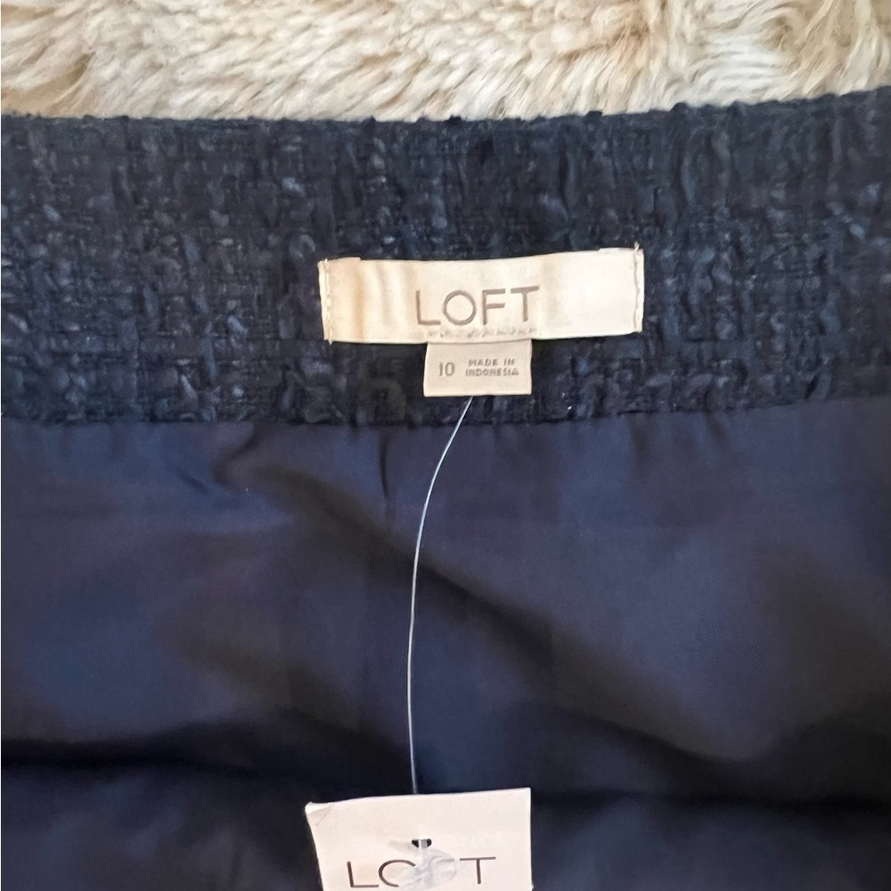 NWT LOFT Tweed Button Trim Navy Mini Wrap Skirt Size 10 - Picture 4 of 8